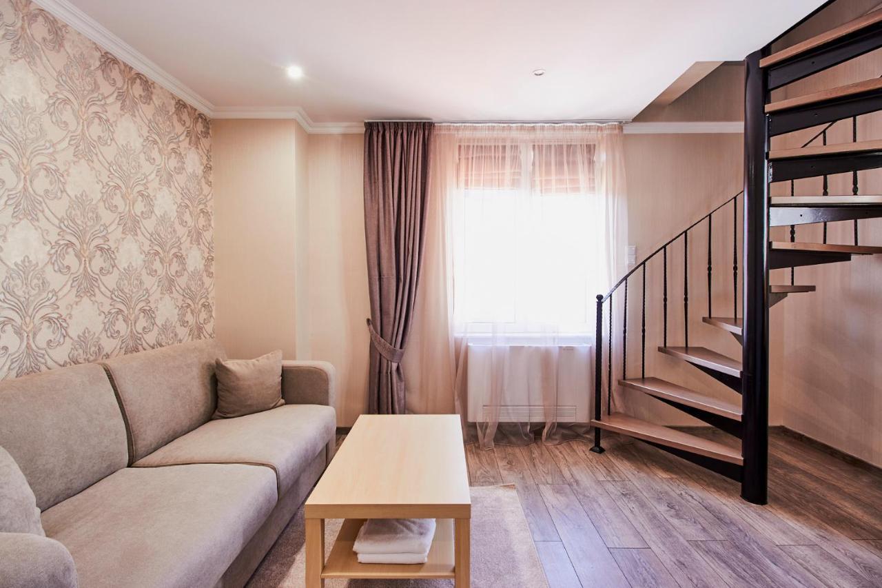паризи Hotel