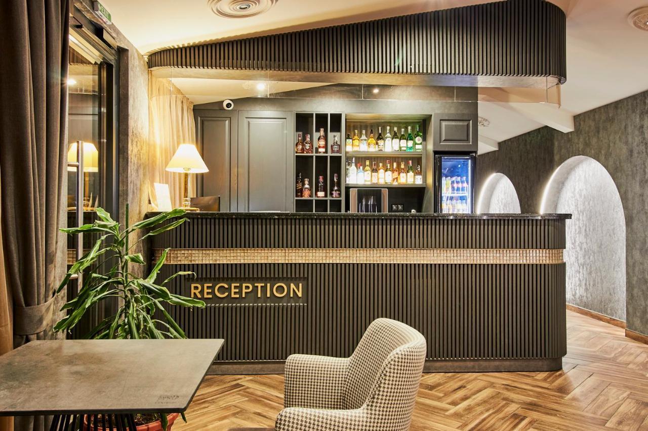 паризи Hotel Kazanlak