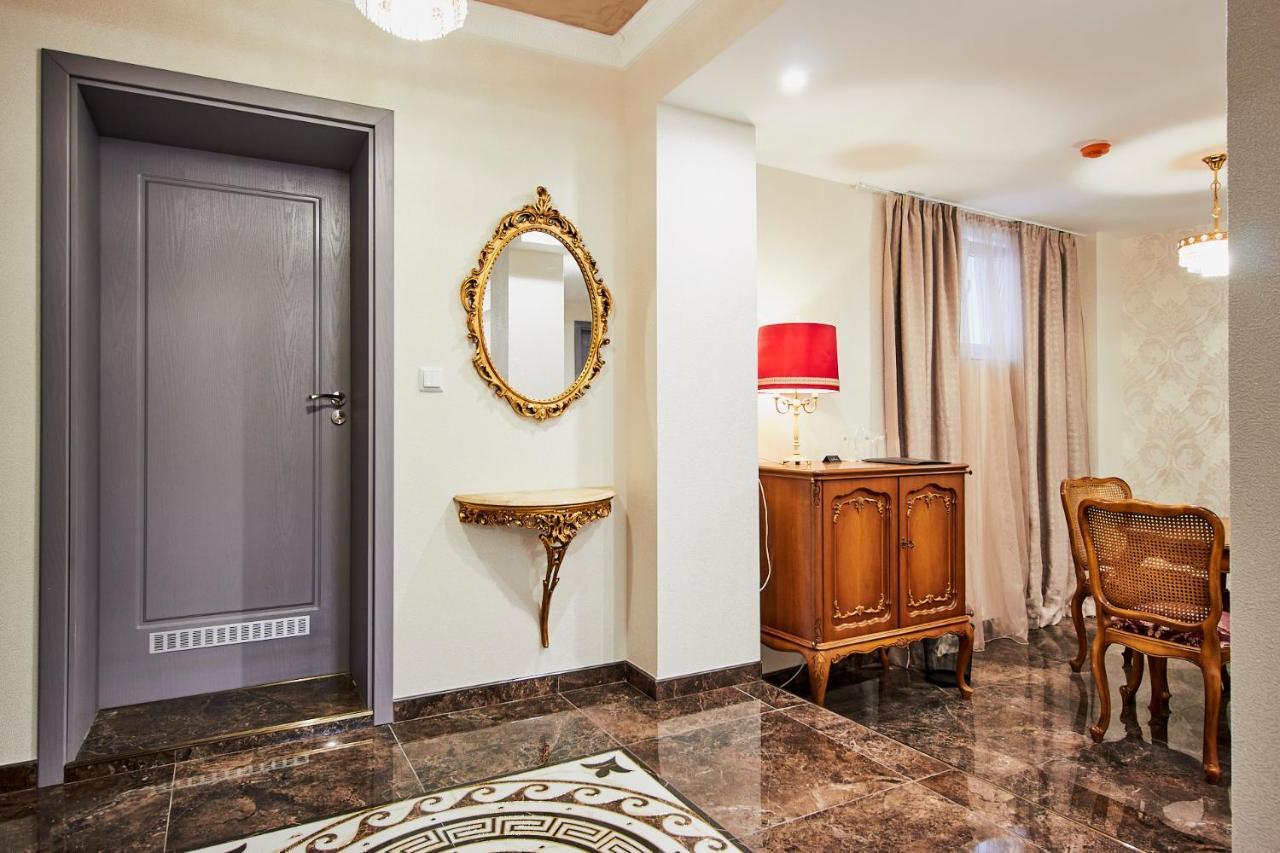 паризи Hotel Kazanlak