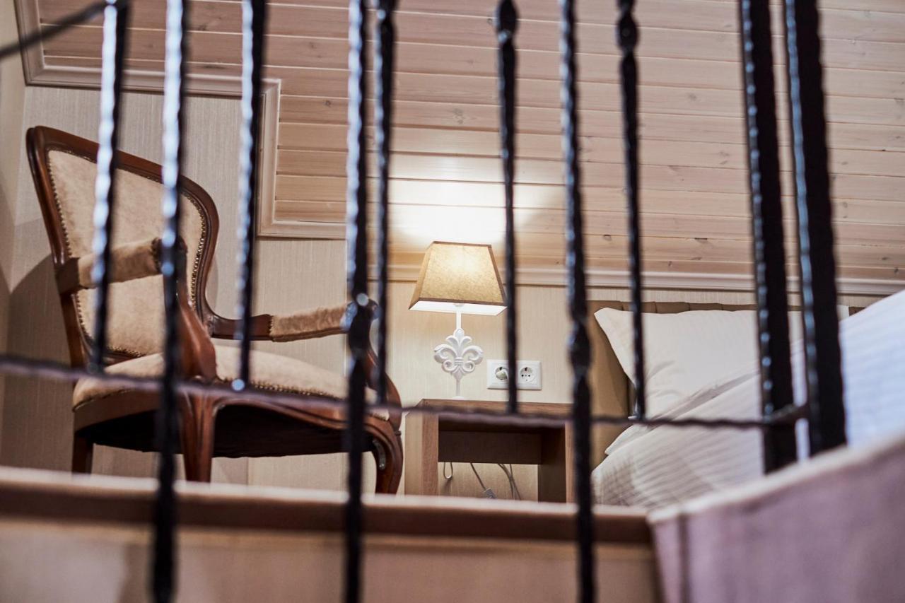 Hotel паризи 3*